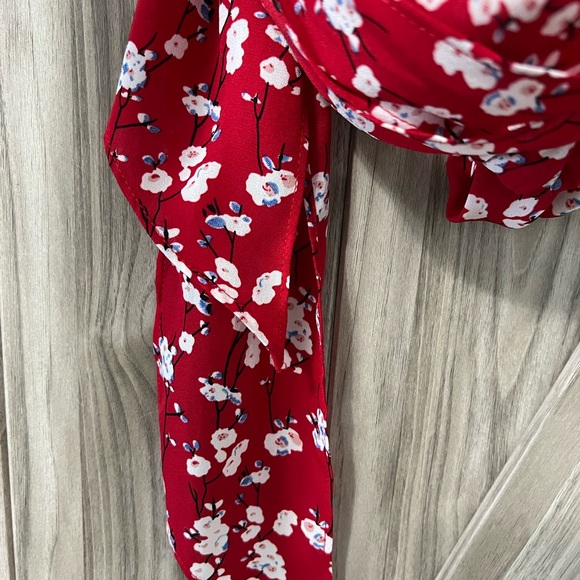 MAX STUDIO Red Wrap Blouse With Cherry Blossom Print SZ S - Picture 7 of 9